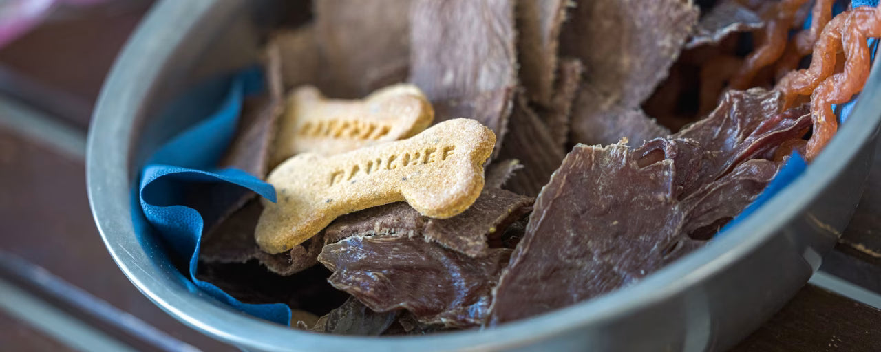Come leggere le etichette degli snack naturali per cani e gatti di Bauchef